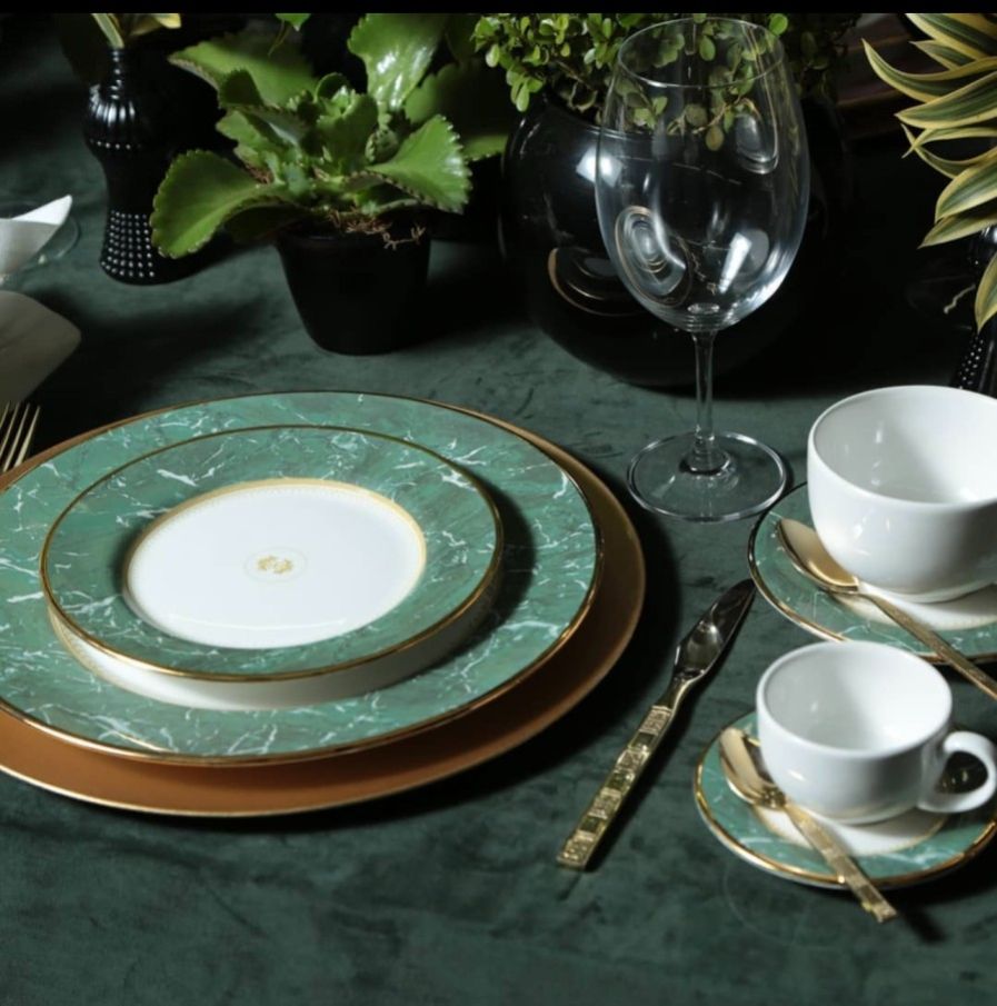 18 PCS DINNER PLATES SET