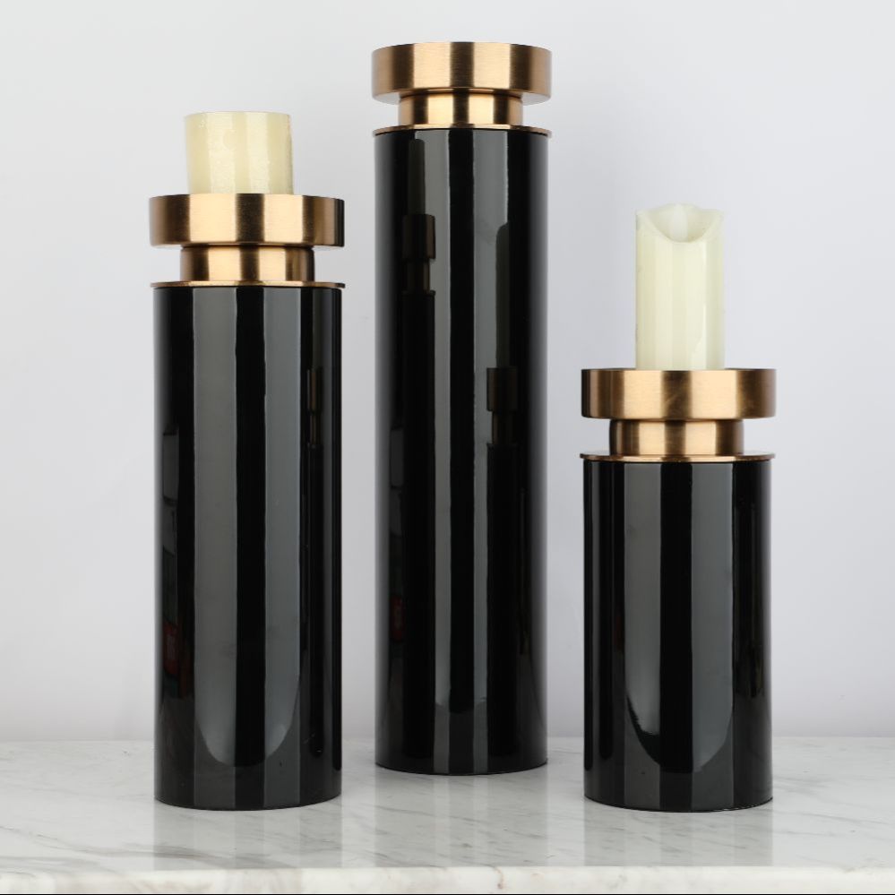 WOOD CANDLE HOLDER-MED