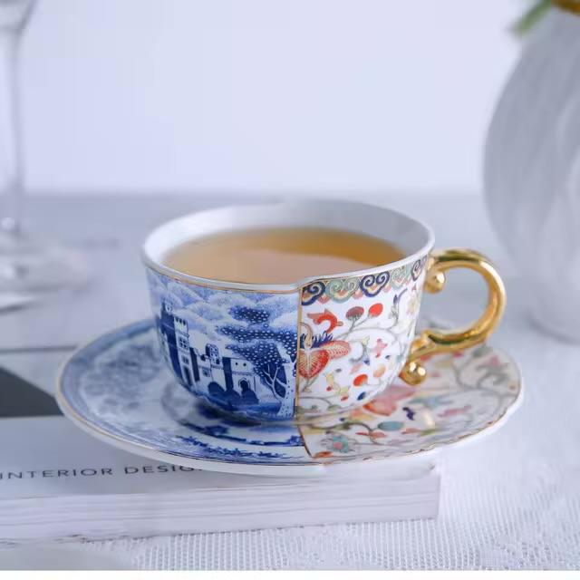 260ml cup and saucer with decal, gold handle
1cup+1saucer