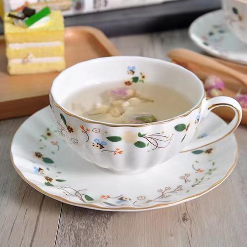 200ml cup and saucer
1cup+1saucer