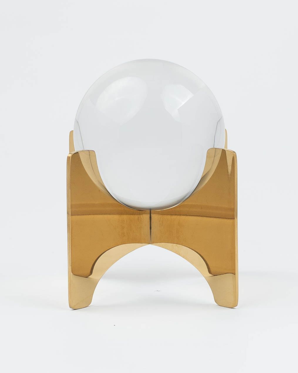 CRYSTAL BALL ON AXIS-SM