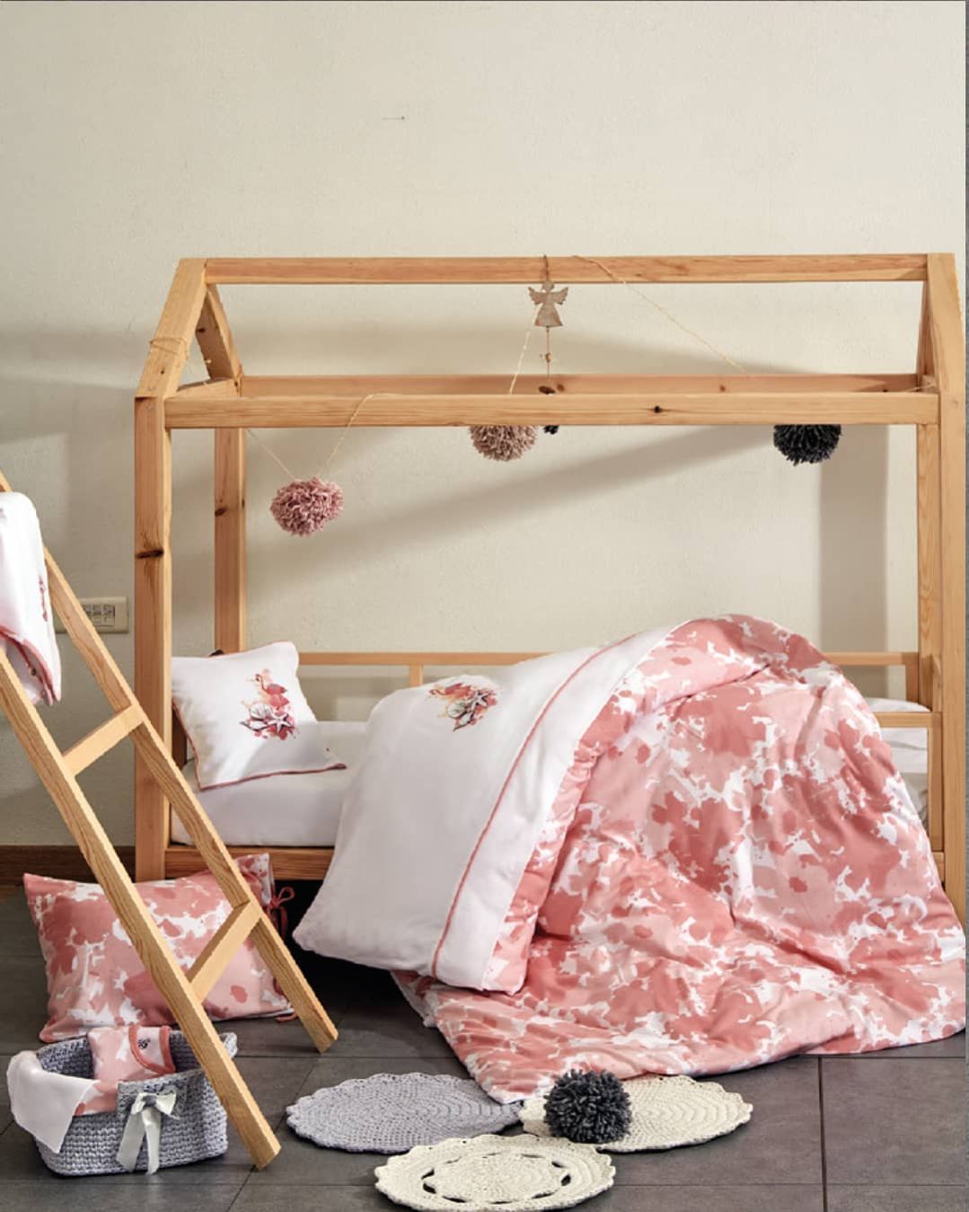 ROSA PRINTED BABY BED LINEN SET